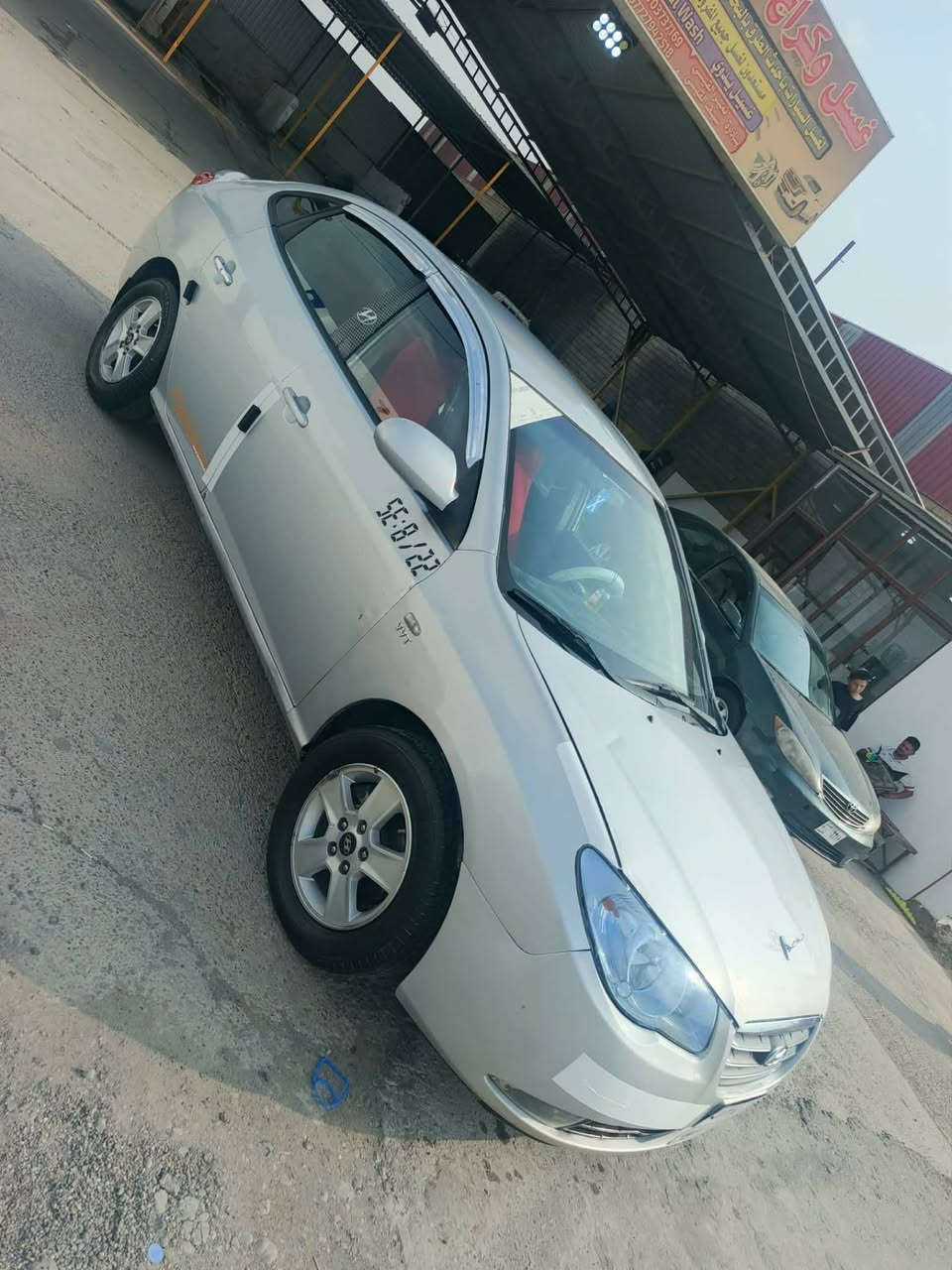 سلام وعليكم  فانتي ادوات كير عادي كصه جديده كير ومحرك شرط صدر جديد تخم تاير جديد تبريد ثلج تدفئة نار كهربائيات كلها شغاله سياره جديده بمعنه لكلمه سعر 34مكاني بيجي ***********
