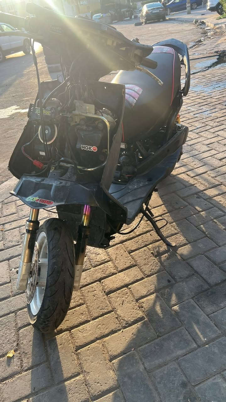 دراجه سكنس فحل ياباني نوزل ميكنه 58 كلجات رياضي دبلادت رياضي صدر رياضي صارنصه رياضي شلعه تشك الكاع مكينه ناعمه السعر خاص ***********
