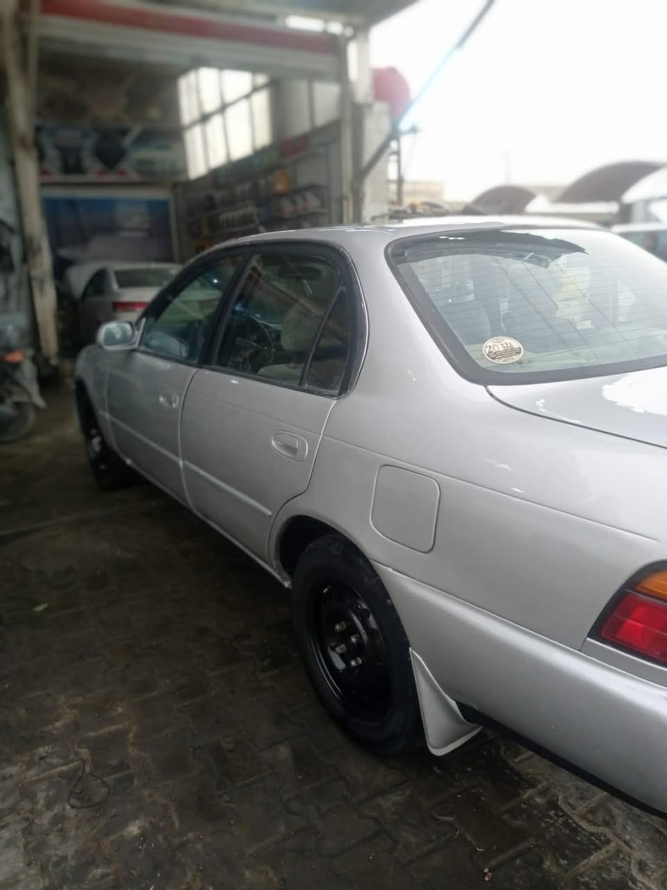 كورلا للبيع السياره مكفوله من كص ونقل والاصوليات رقم نجف نكليزي سياره نظيفه واحلى من صور مكان سياره بلكوفة للاستفسار ***********سعره ٥٧
