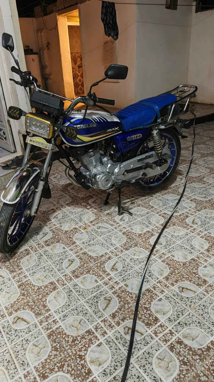 السلام عليكم دراجه ايراني موديل 24 نضافه شوفه عينك سعره 675 لاستفسار 

0781 559 7114
او ***********

