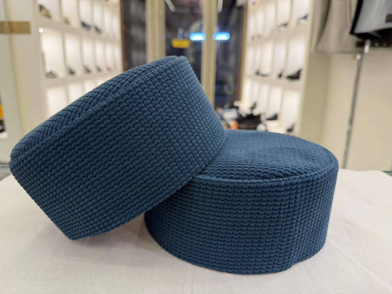 كمة صلاة وعرقچين اصلي
السوق القديم مقابل محلات المسعودي للمبايلات 
يوجد توصيل


**إذا كنت صاحب هذا الإعلان وتريد حذفه لأي سبب، رجاءا أرسل رسالة إلى الدعم الفني**