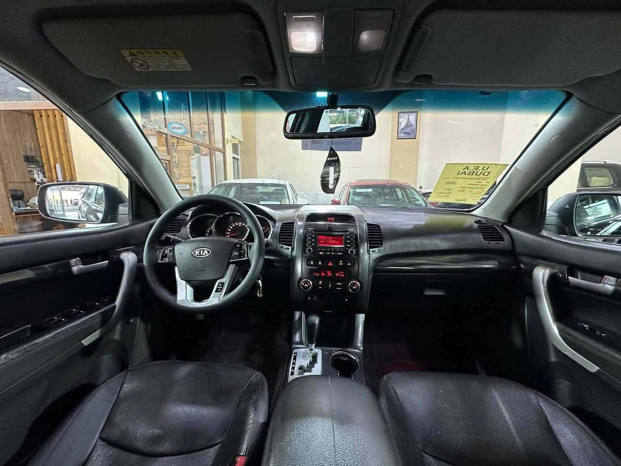 السلام عليكم
سورنتو أمريكي حادث قطعتين جاملغ أمامي جاملغ خلفي بس صبغ رش 
مكينه ٤ سلندر دوش رقم سليمانيه تحويل نفس اليوم 
المكان ديالى خانقين 
السعر ١١٥ وبيهاا مجال حك جيتك 
تخم تاير كير مكينه بشرط 
*********** اتصال 
*********** واتساب
