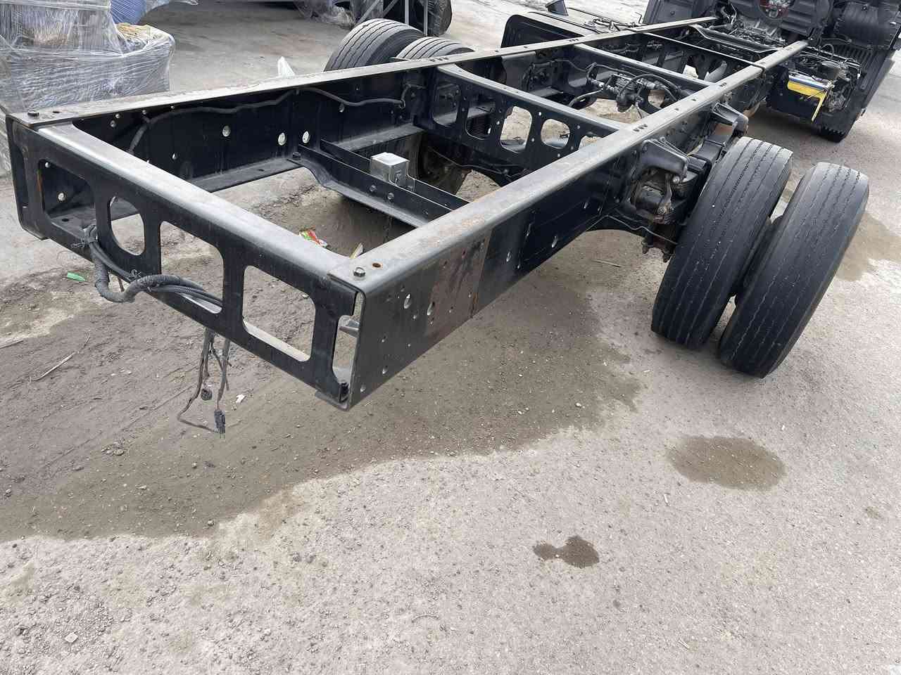 السلام عليكم هينو شيطان ستراليه 6 او ربع فول عادي سوبر شاصي عريض سنويه كرين الاستفسار ***********
