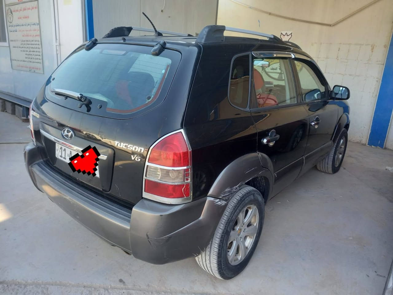 توكسان وارد امريكي موديل 2009 محرك 6 سلندر المكينه والكير والحداديه مكفولات السياره بيه 4 قطع صبغ اثر جراد فقط بدون حادث رقم بغداد انكليزي مكان السياره نجف السعر 95 اتصل على الرقم أنا مكلف بالنشر*********** النجف, العراق
