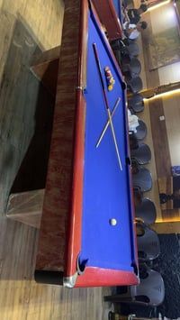 ميز بلياردو عدد 2 نوعيته ويركا للبيع سعر الواحد ٨٥٠ وبي مجال المكان حي...