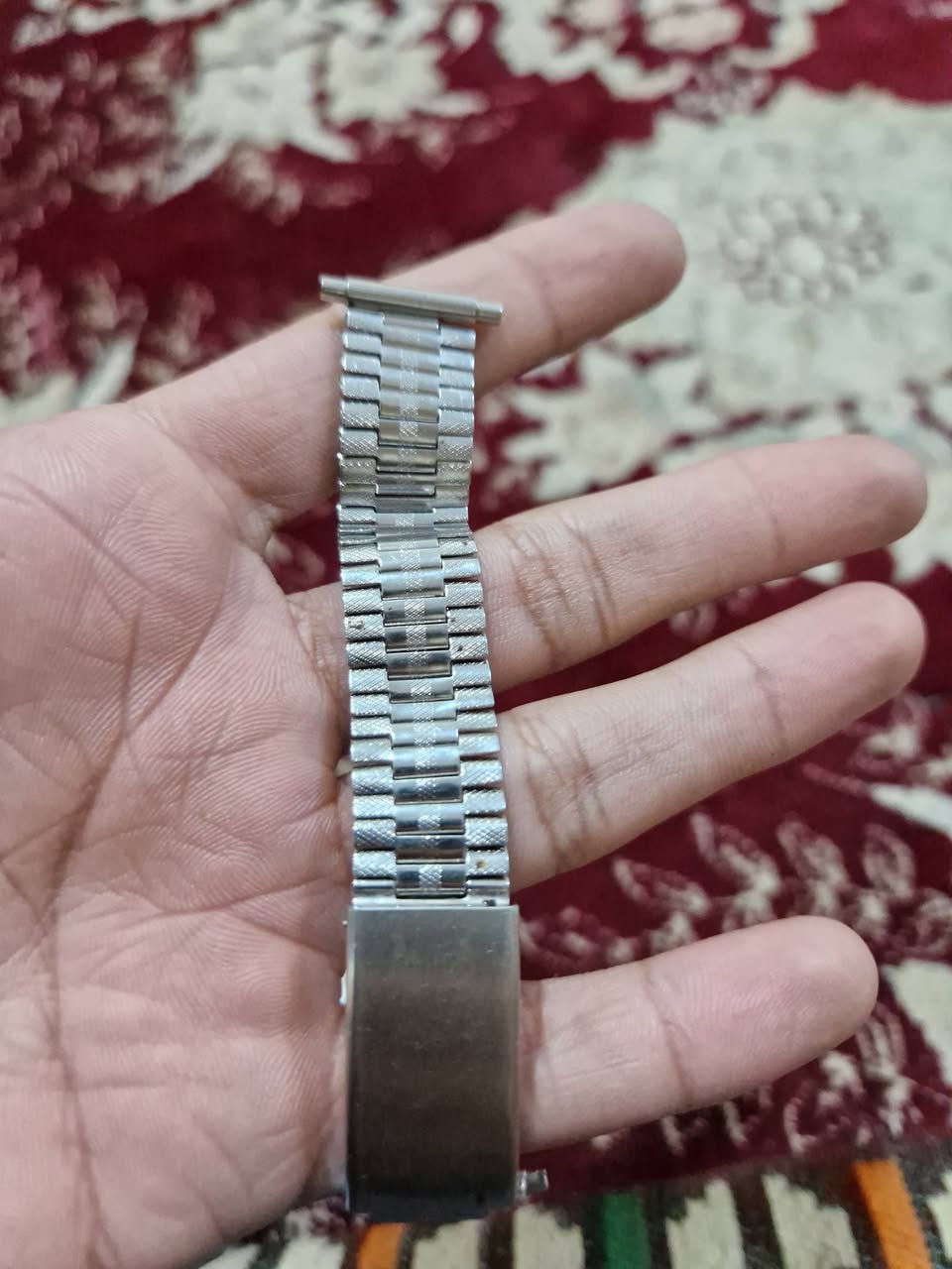 ساعة تكنوس سويسري اصلي فحم ابيع بس مشكلتهة اتوقع بسيطة لان نضيفة مكينتهة مع سير سعر ٣٠


**إذا كنت صاحب هذا الإعلان وتريد حذفه لأي سبب، رجاءا أرسل رسالة إلى الدعم الفني**