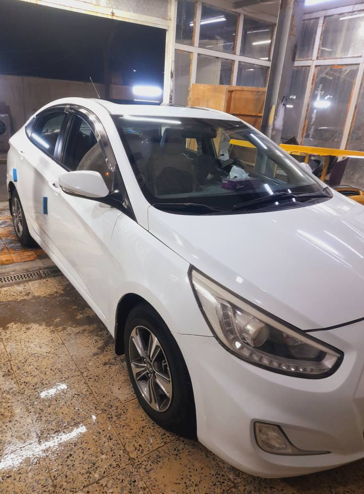 اكسنت خليجي مضلع 
لون ابيض 
٢٠١٦
فول مواصفات 
ماشيه ١٠٠ الف
رقم انكليزي جديد
بيها جاملوغ واحد صبغ فقط
سعر//١١٥ مكاني الكاظمية  *********** بغداد, العراق
