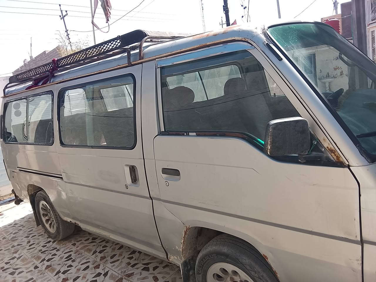 سلام عليكم كيا نيسان محرك ونجي اوتوماتيك المحرك بي تبخير كير وأكسن وحداديه كلش زينات وتحويل مباشر ثاني يوم ...:المكان البصرة ابي الخصيب السعر 36.  الرقم الواتساب للتواصل***********
