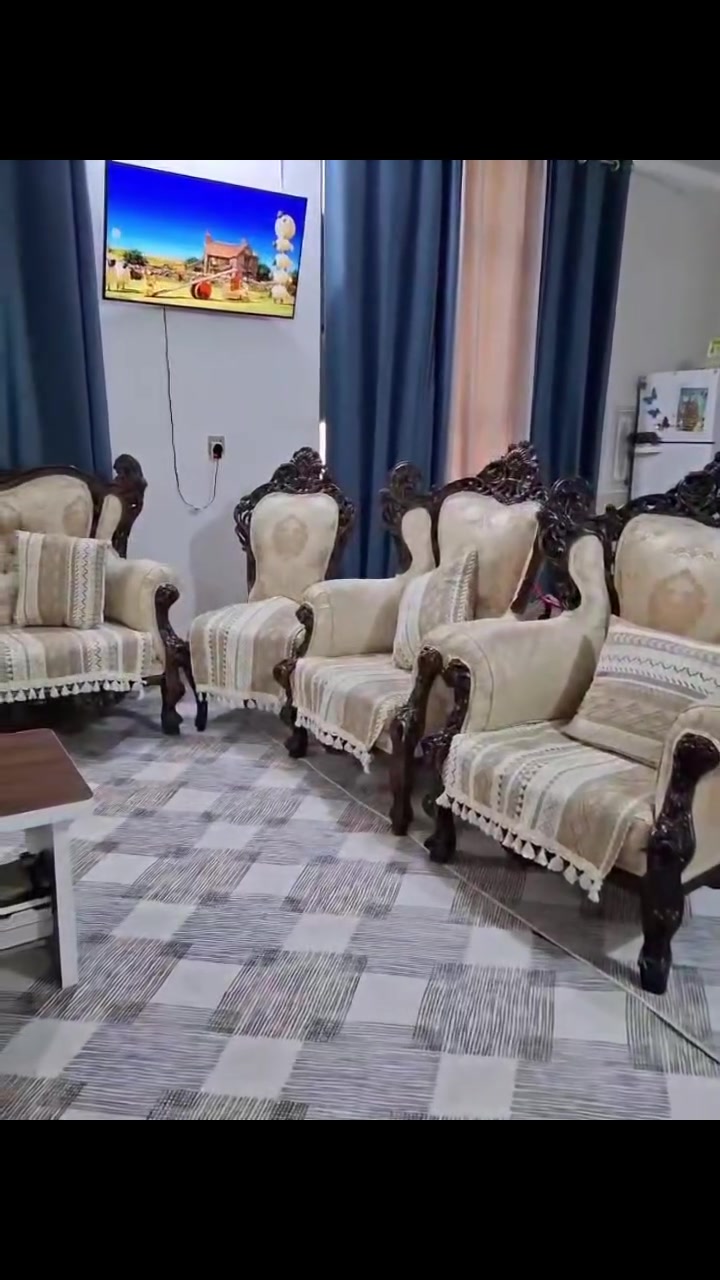 لبيع السعر ٤٥٠ الف المكان البوبيات  ٩ نفر


**إذا كنت صاحب هذا الإعلان وتريد حذفه لأي سبب، رجاءا أرسل رسالة إلى الدعم الفني**