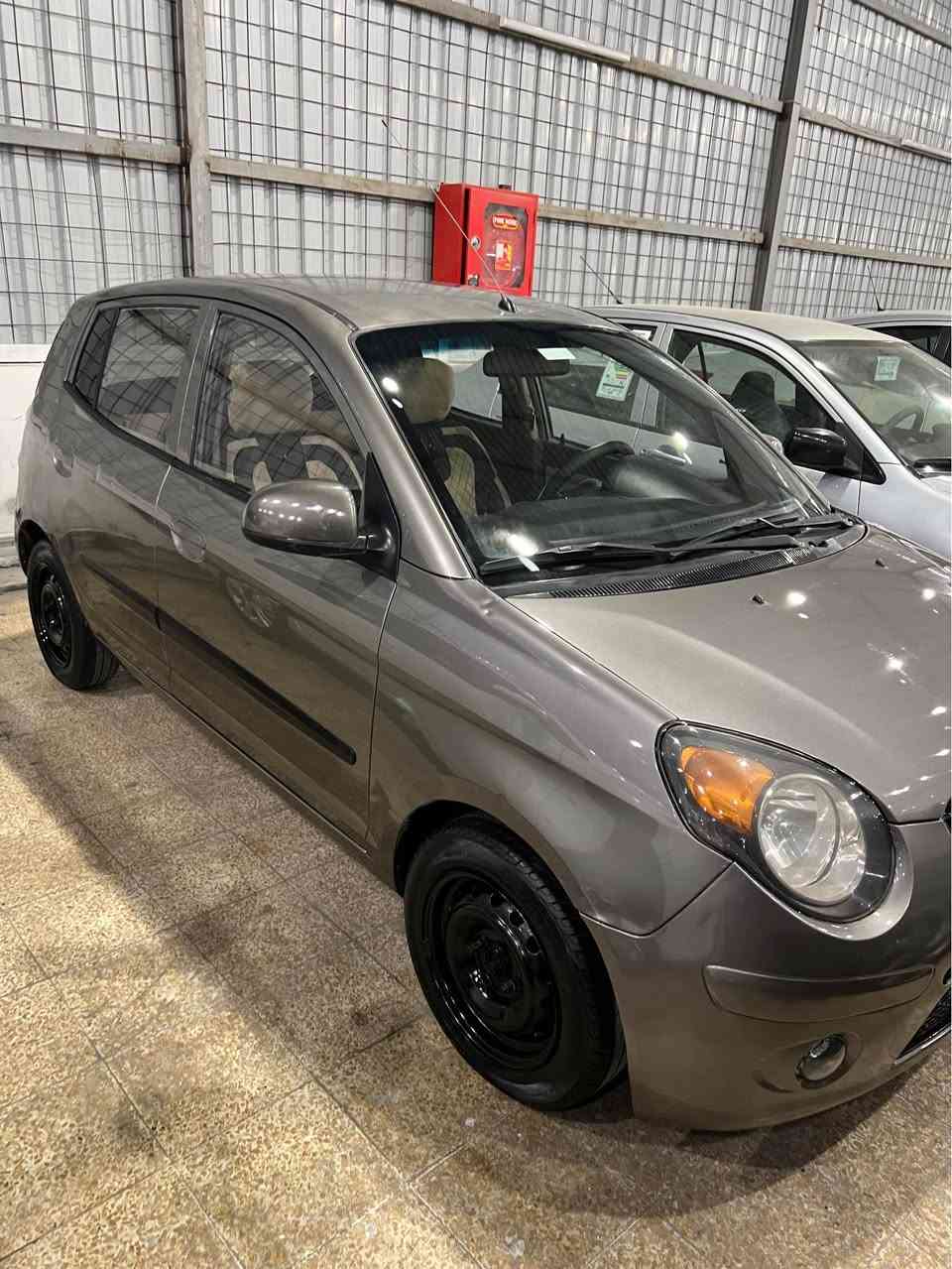 سلام عليكم 
كيا بيكانتؤ 
موديل ٢٠١٠
كير وامكينا بشرط
سيارا رقم وا سنوي كلو جديد٢٠٣٠
٤تياراد جديد
معلومات 
فايبر واتس ***********
عنوان اربيل 
سعر ٥٨$
في شويت مجال أربيل, العراق
