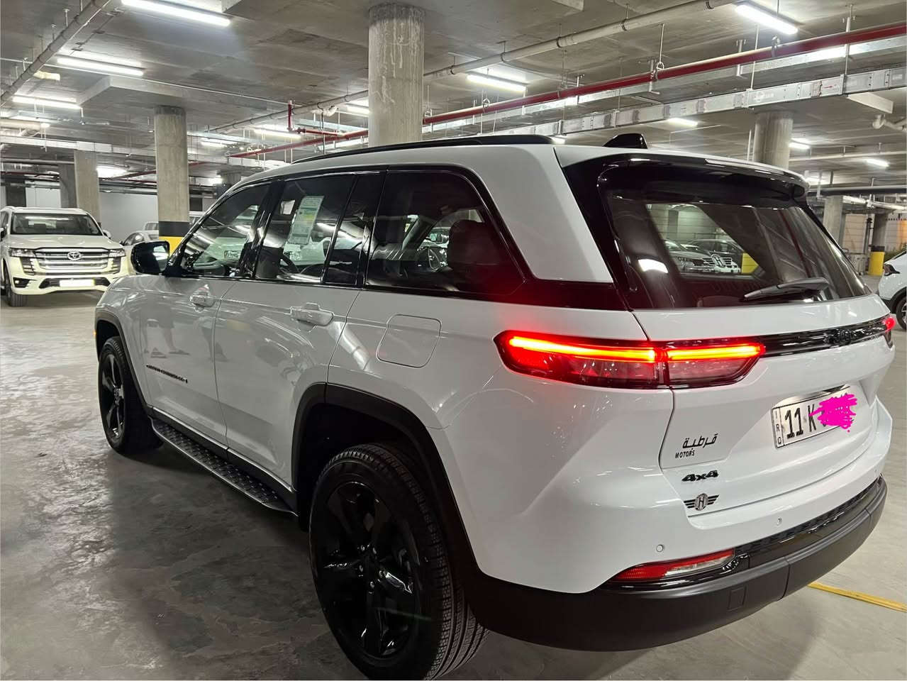 جيب موديل 2024 خليجي وكاله 
هارلم
ماشية 20 km
مكفوله من كل شي وضع شركة
GRAND CHEROKE
جيب گراند شيروكي  
محرك ستة سلندر بانزين
خمسة راكب
مقاعد جلد وكنتارة
فئة بلاك توب 
تدفئة ستيرن
تدفئة مقاعد
ثلاث وضعيات قيادة
تحكمات ستيرن
شاشة دجيتل
رادار امامي مع مانع تصادم
حساسات خلفي
رادارات جانبية نقطة عمياء
فتحة سقف
گير ماوس
تشغل عن بعد 
دفع رباعي ثنائي اوتوماتيك 
مكان سيارة حي جامعة او بوابة العراق (السعر 385$)وبيه مجال بسيط بيع فقط
*********** بغداد, العراق
