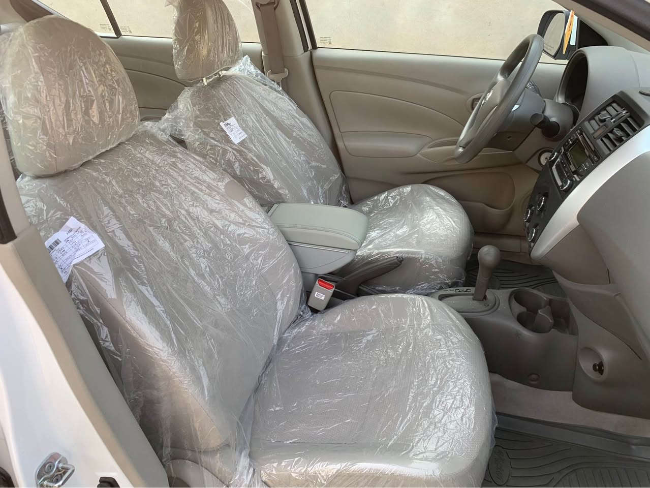 نیسان لاكیشمی بای مۆدێل ٢٠٢٣ یه‌ده‌نیكل ده‌بل گێچ سه‌یاره‌كه‌ زۆر جوانو خاوێنه‌ بێ مه‌سره‌فه‌ سێ پارچه‌ی به‌خه‌ بێ ژۆرێ سه‌نه‌وی تا ٢٠٣٠ كه‌م رۆیشتیه‌ *********** أربيل, العراق
