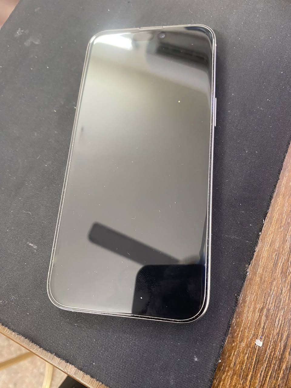 ايفون 15 برو ماكس
بطاريه 88 
بلاتينيوم  شاصي جديد مرايه
مليون و150 وبي مجال 
***********
