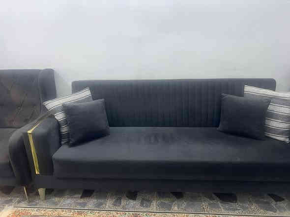 تخم عشر مقاعد تركي بي مخزن الكبار بيهن مخزن والوسطية مخزن السعر 850  
***********
