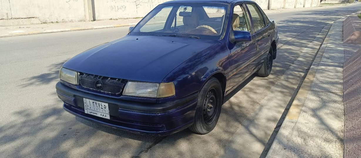 موديل ٩٣ گير عادي محرك ٢٠ 
دفتر بانزين مشروع وطني 
شيعار صبغ جديد غرفه نضيفه 
*********** كركوك, العراق
