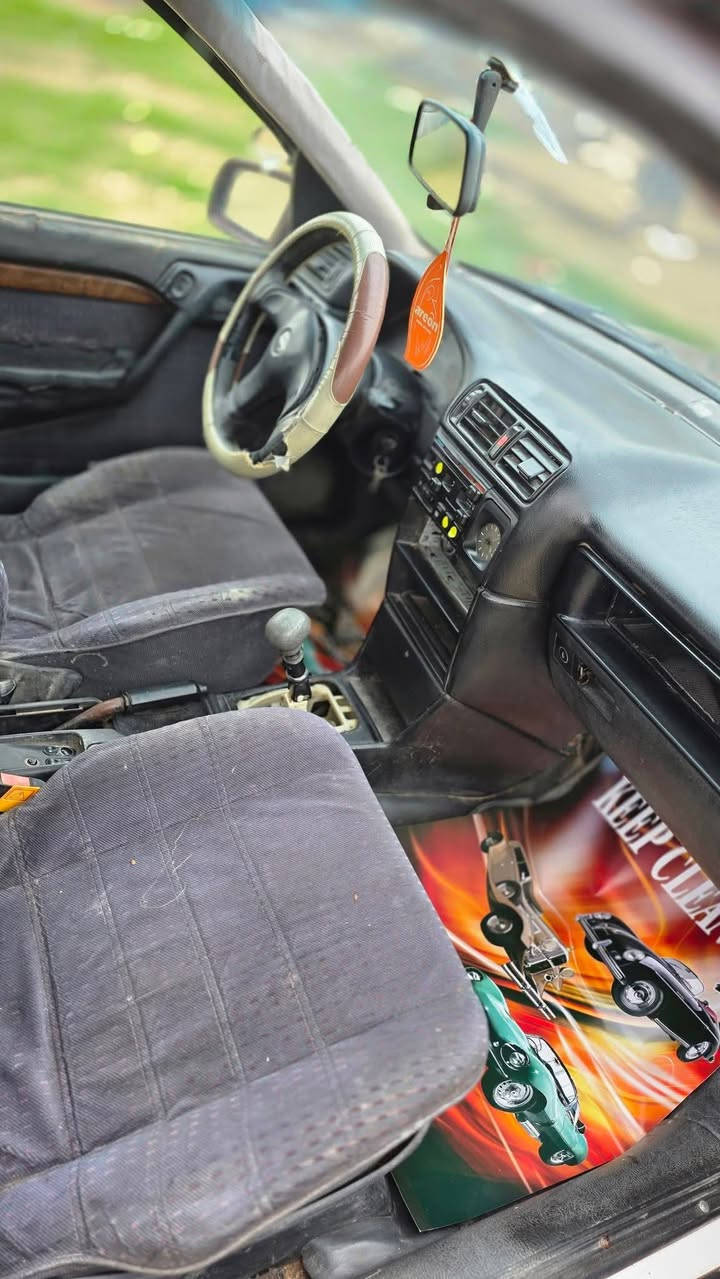 للبيع اوبل فكترا موديل 93 محرك 2000 بلادي سنويه عظم عاج صبغ عام جماليه فقط مكفوله من ضربه وكص كهربائيات كلها شغاله شرطه تحويل السعر36 ابيها مجال العنوان الرمادي  ***********
