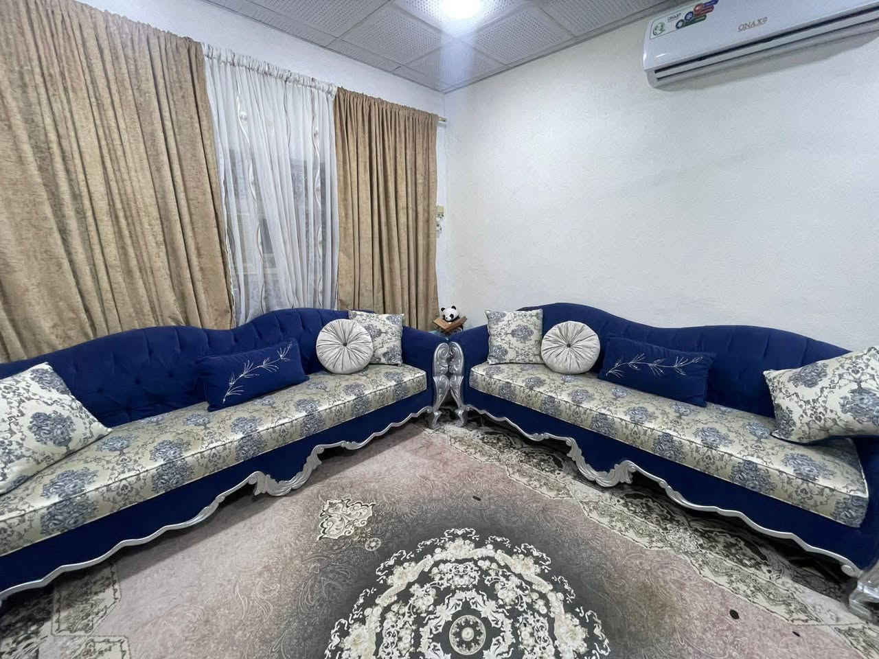 مخولة بالنشر
قنفات للبيع 
المنشأ كويتي
العدد 3 قطع كبار نظيفات صار كم شهر من اخذوهم 
سبب البيع حجمهم كبير عن المكان
حسب ما موضح في الصور والفيديو
العنوان . البصرة . الموفقيه . الاملاك
السعر 500 الف وبيهم مجال
باقي التفاصيل على رقم هاتف ابو الحلال نفسه
***********
