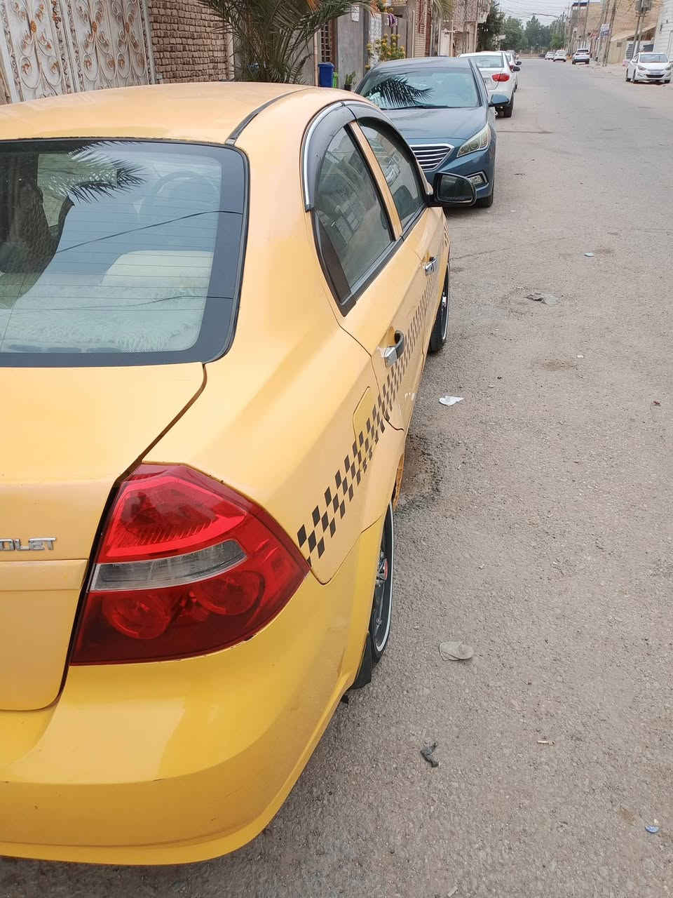 سلام عليكم افيو لبيع موديل 9 كير حداديه مكينه تبريد جدد لا صبع ولا ضربه قويه بس بيه بارد مكان نجف الي مو شراي ليتصل ***********
