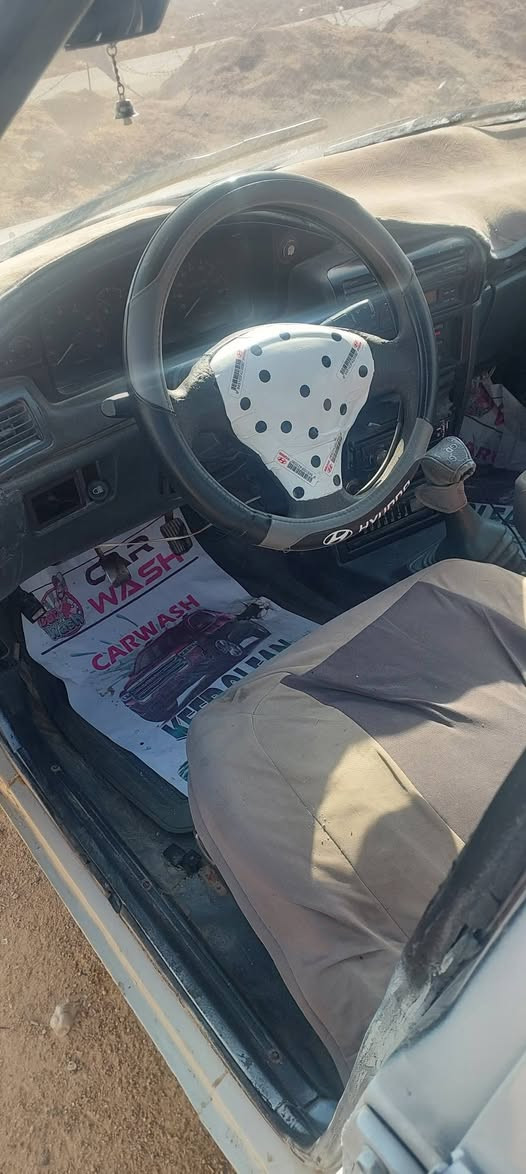 السلام عليكم سياره سيفيا للبيع السياره خير من الله نظيفه حداديه تخم تاير بس بيها خيط بخار قليل مكان السياره حله رقم انكليزي جديد سعر 30 مامتواجد عل فيس 
***********
