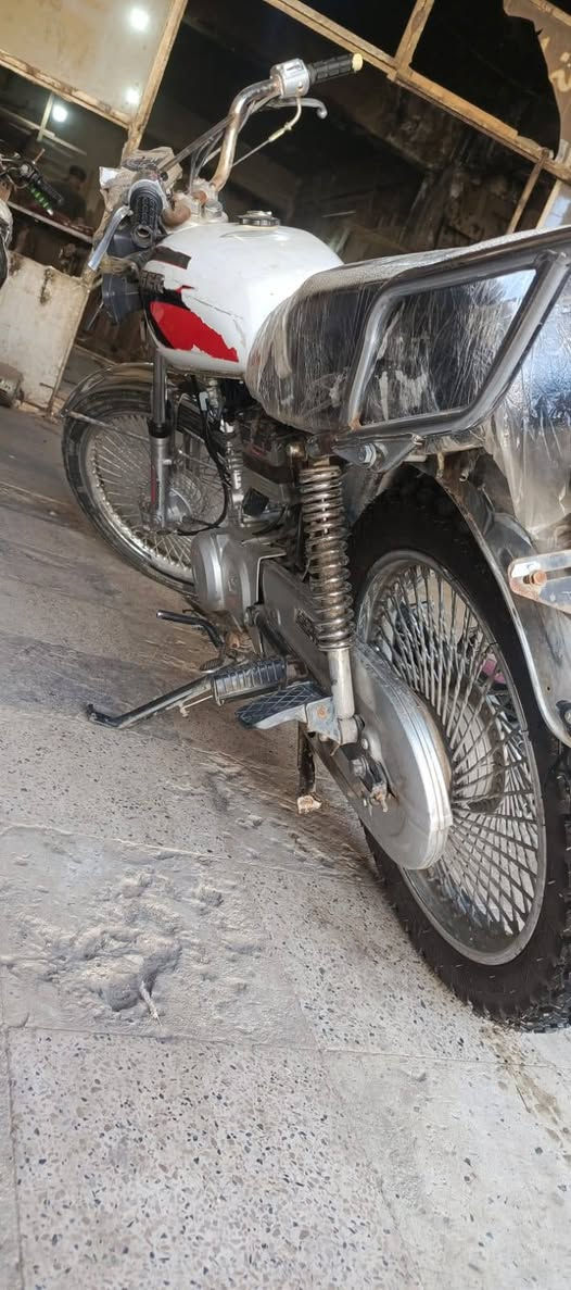 ماطور للبيع 2020
السعر 250


**إذا كنت صاحب هذا الإعلان وتريد حذفه لأي سبب، رجاءا أرسل رسالة إلى الدعم الفني**