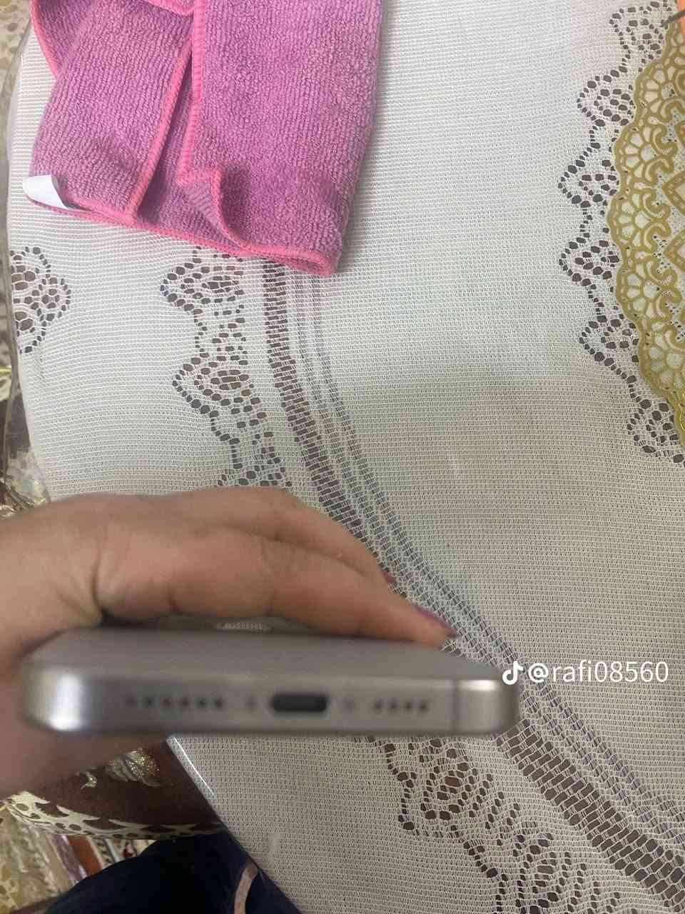 15برو ماكس للبيع مبدل بطاريه اصليه تلفون ماستر نضافتهه 100/100سعر ٨٧٥وبي مجال قليل لشراي يتصل ***********
