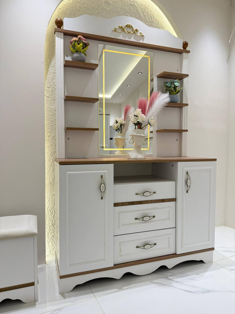 بعض القطع الفنية لاتحتاج الى وصف .😍.
فجمالها ودقة ابداعها يغني عن كل الكلام...,😍غرف 
 تركي  اصلي المنشأ بتصميم راقي يحقق كل ما تتمناه🥰
🌷كل هذا تجدوه لدينا🌷

#اثاث_عصري #اثاث_كلاسك #موديلات #فخمه 

✨ مــــجمع  السند يقدم لكم غرف نوم  

        

كل ما هوا جديد ومميز تجدونه  مجمع السند😍

العنوان تكريت شارع الزهور مقابل احمد العبيدي........

          لسنا الوحيدين لكننا الافضل 😍
الاستفسار اكثر يرجى مراسله الصفحه او الاتصال بالأرقام التاليه 
***********

***********
