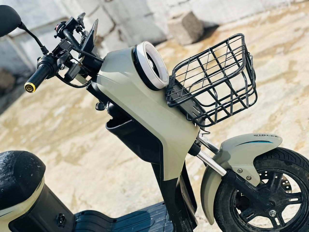السلام عليكم موطور ار9 ❤️
البيع موطور شقال كامل 💯
خمس بطاريات موطور حلو 🎊
جديد المطور 🫥

كلشي شقال بي 💯
 
المو شراي لا يتعبني 💔

شاحنه جديده ⭐

دايراد جددد 💯

السعر 350🫥

وبي مجال 💯
انتصال عل ارقم *********** ❤️
