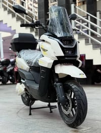 72 فولت • 2000 واط • 80-85 كم/س