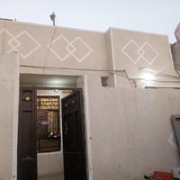١٠٠م • بناء جديد • خدمات كاملة