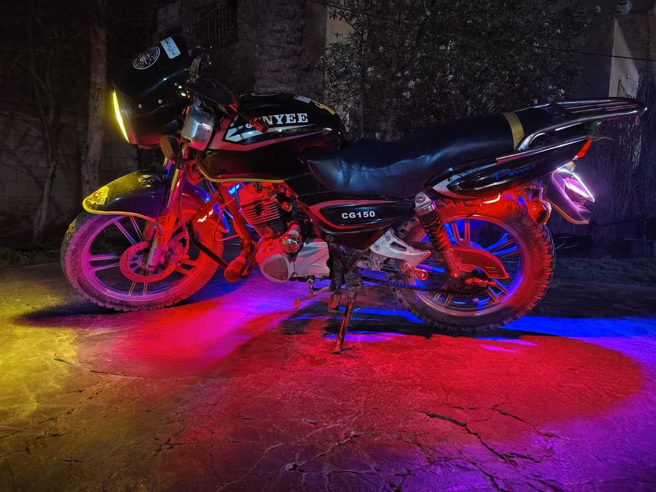 السلام عليكم
دراجه جني باندا 150
دراجه متعوب عليها كلش يعني مال جناي مكفوله من كلشي نضافه فول جمالية فول 
مكان ديالى بعقوبة 
السعر 500
الرقم ***********
