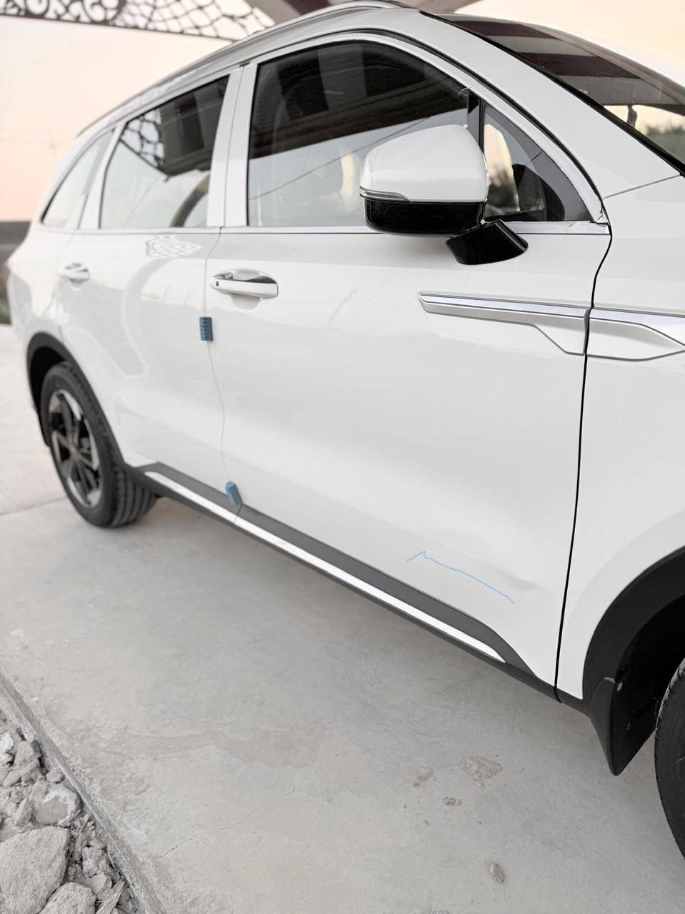 السلام وعليكم
سورنتو 2024 خليجي كفاله عام
رقم قادسية تحويل مباشر
السياره ماشيه 37 جديده كلش
بعدهي بنايلون الشركه
مكان سياره  الديوانية
السعر // اكتب رقم 1 يجيك مباشر
ويل 19 
المواصفات 
ضمان الشركه الدولية
ترحيب بالسائق 
بصمه + بصمه ابواب 
تشغيل عن بعد 
كير ماوس 
6 سلندر 
7 راكب  
شفتات مقود
4 وضعيات قياده
سايد بريك بصمه 
بردات بلاديه 
شاحن واير لس
جنطه كهرباء 
كشنات كهرباء 
مري شفط 
كامره خلفيه دواره 
حساس امامي وخلفي 
شاشه متصله  
اوتو هولد
مود رايف
3 قطع تبريد 
اشاير بالمري
بيها رصعه اباب الصدر مشار اليها بالصور

***********
