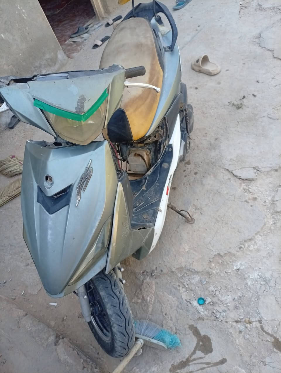 السلام عليكم شباب ماكس البيع  دراجه جديده برغى ما مفتوح بيها محركها نظيف 150 أو بيه مجال مكاني باالحله ***********
