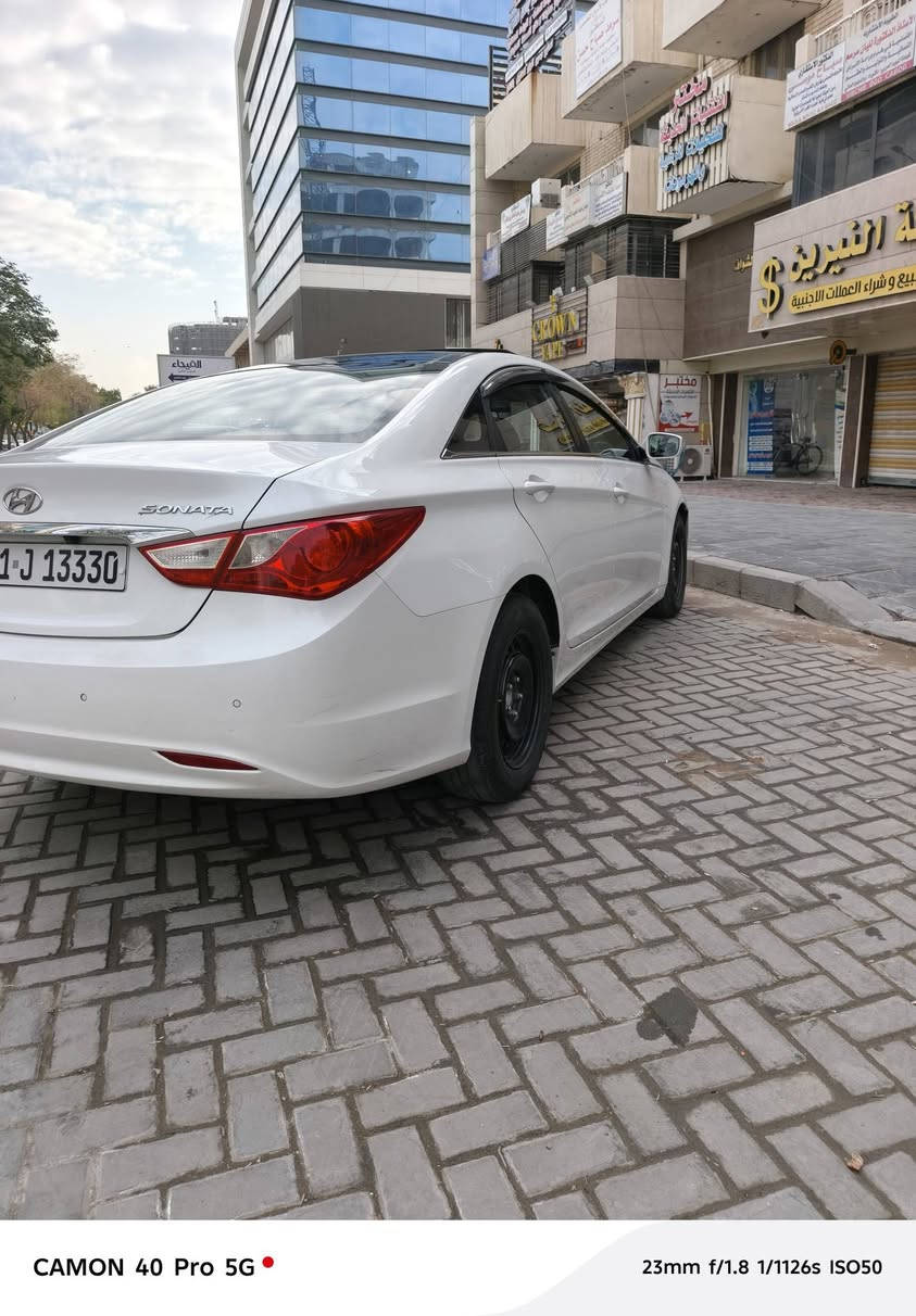 سلام عليكم
سوناتا 2010 خليجي مكفوله من الصبغ فقط pdr جاملغ الامامي عكس السايق 
رقم سليمانيه مميز وهزه جديده 
مكينه 2400 دوش 
للبيع 120 ورقه وبيها مجال 
او مراوس باقل  
مكاني بغداد الغزاليه 
***********
***********
