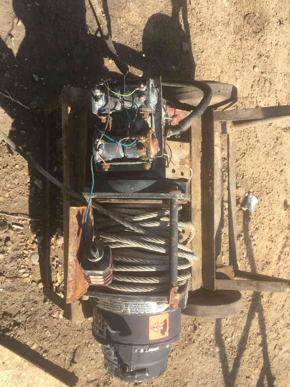 ونجات عدد ٢
كهربائيات 
للاستفسار الاتصال
بغداد 
***********
