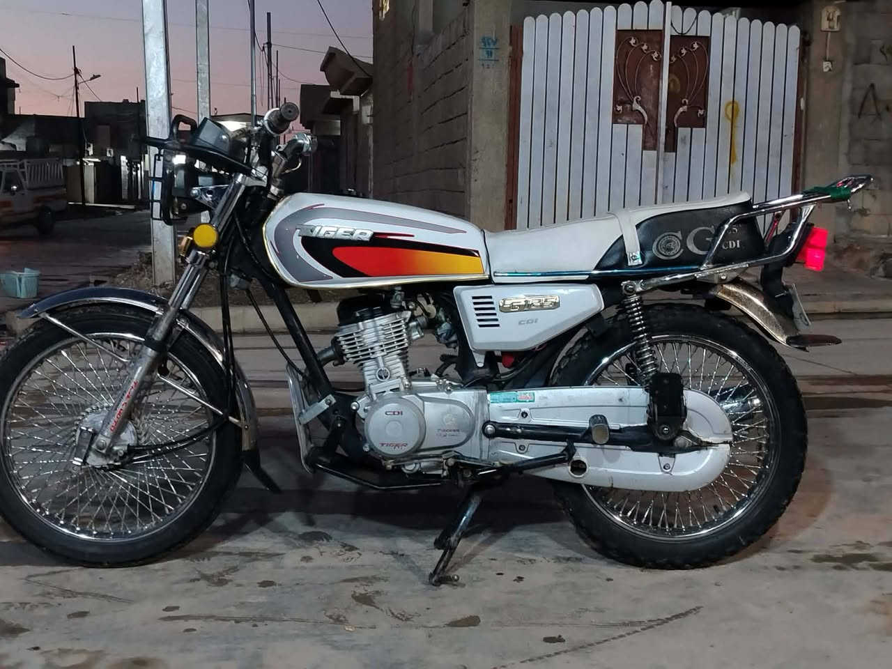 السلام عليكم تايكر موديل 2021مكينا شرط ما مفتوح السعر 475وبي مجال باصيط***********ومستعجل البيع
