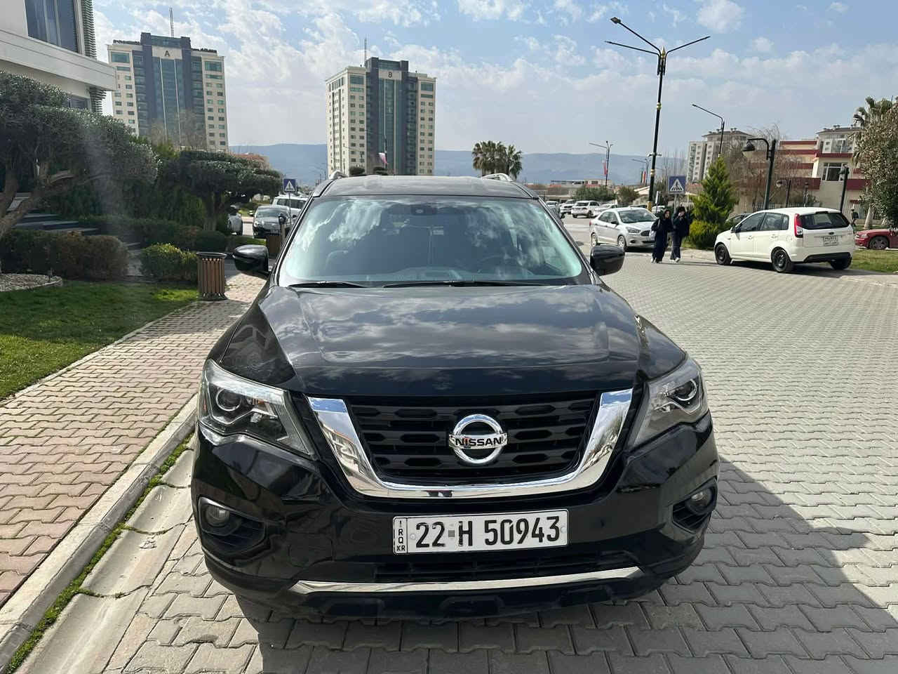 نيسان پاسفندر موديل ٢٠١٧
ته نها يه ك جملخي بيشه وه بوياخه بي ناو گرتن و ارباك ته نها سوكان ته قيوه و بيلادي دانراوه ته وه و سياره كه ٣ ريز كوشن و مه ركه زيه و به صمه يه و شه غاله و لايت ليد و مواصفاتي sv ه و سنوي تا ٢٠٣٠ تا زه يه و تا يه ي تا زه يه و ته قه و ره قه ي تيا نيه و ٦٢ هه زار روشتوه 
سعر ١٥٠$ مجال
***********
*********** السليمانية, العراق
