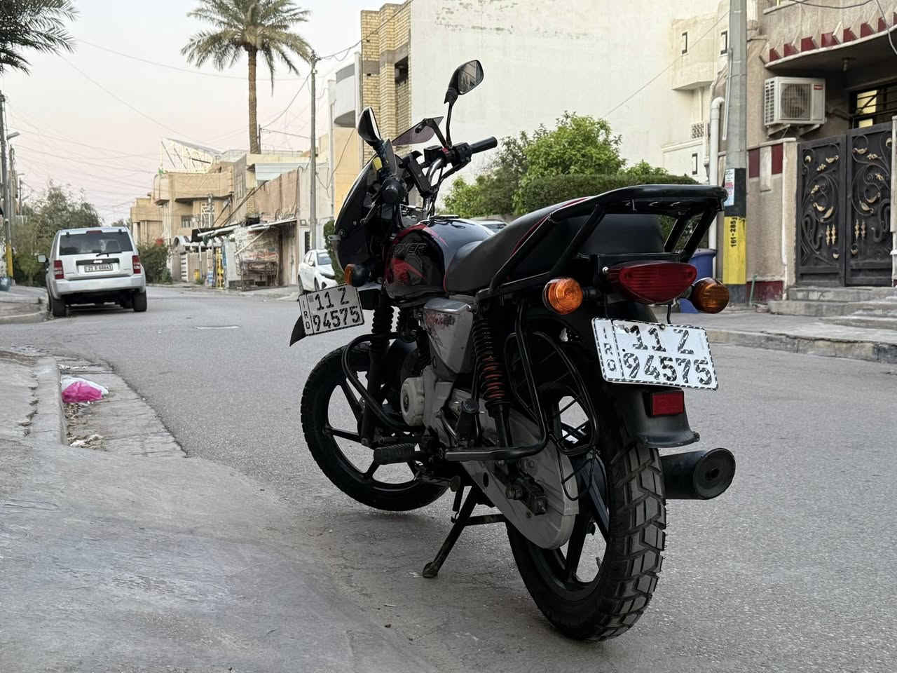 السلام عليكم بوكسر موديل 23 نزول 24 شهر 6مرقم لوحات وسنويه باسمي تحويل ثاني يوم دراجه اي نقص مابيه مكاني الحريه الدولعي
***********
