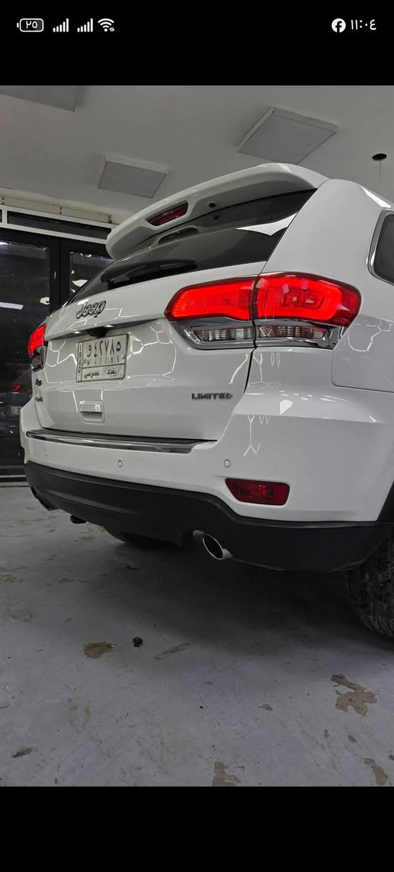 سلام عليكم  يالله
للبيع  جيب شيروكي  جراند 
موديل 2019 لون  ابيض  رقم بغداد 

السعرر 140 $ متوازي كلش

رقمي ***********☎️ 

سياره فول مواصفات   الفتحة 

وارد امريكي  بسيطة جاملغ وبنيد فقط       صور حادث مرفقة 

حجم المكينه 6  سلندر( 3600)

  

سياره جديده بمعنى الكلمة وجاهزه وخير من الله

مواصفات سياره

بصمه تشغيل 

ماشيه 83الف حقيقي  

بصمه ابواب 

حساسات امامي وخلفي 

رادار ت جانبيه + هيترات مري 

رادار خلفي 

توقف ذاتي 

تشغيل عن بعد 

كشنات جلد 

خزن ميموري + كراسي الاماميه كهرباء ⚡️ + تدفئة 

استيرن تدفئه 

شاشة كبيره كار بلي 

كامره خلفيه دواره 

مانع انزلاق

 فور ويل 

عليها كت كامل SRT 

صندوق كهربائي 

اشاير مري 

لد امامي وخلفي 

لايت زنون 

حجم المكينه  (6) سلندر 

ويل حجم 20  

سبورت سرعه 

نضام اقتصاد
