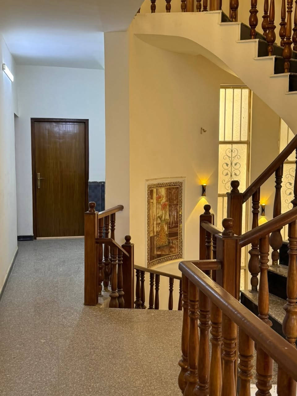 🏠 البيت للبيع
الجزيرة السياحية /الفحامة
 
بناء طابوق درجة اولى /مساحة320م

عرض الشارع 10م تبليط جديد ومجاري

يبعد 20م عن الشارع الرئيسي التجاري المدارس والمستوصف ومركز الشرطة.

سند 25طابو الاعظمية—ملك زراعي صرف

المواصفات :
🔸5غرف نوم
🔸كراج /حديقة كبيره
🔸استقبال واسع 
🔸مطبخ حار /وبارد
🔸بيتونه كبيره
🔸سطح كامل 

✨بيت مرتب …..موقع راقٍ……سعر منطقِ

للاستفسار:***********
