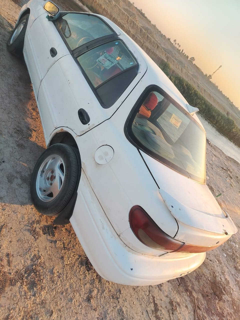 السلام عليكم كيا سيفيه 96 بغداد رقم انكليزي تحويل مباشر السياره مال جناي حلوه محرك مكفول صدر نظيف 37 وبيه مجال ***********
