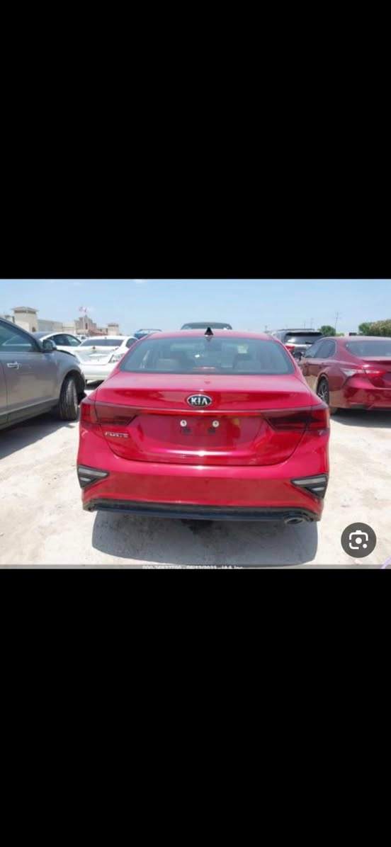 يالله سلام عليكم كيا فورتي للبيع موديل 2021رقم اربيل ابسمي تريد تحويل تريد وكاله ليبل واحد حادثه موجود بل منشور ويه سوناره موصفات معروفه عاديه سياره ع وضع شركه كول نقص مابيه حتى دعاميه بلاديه وخير من الله سعر 135وبيه مجال للشراي ومكانه بغداد اتريد ويل كب اتريد وياله عاديه رقم موبايل ***********
