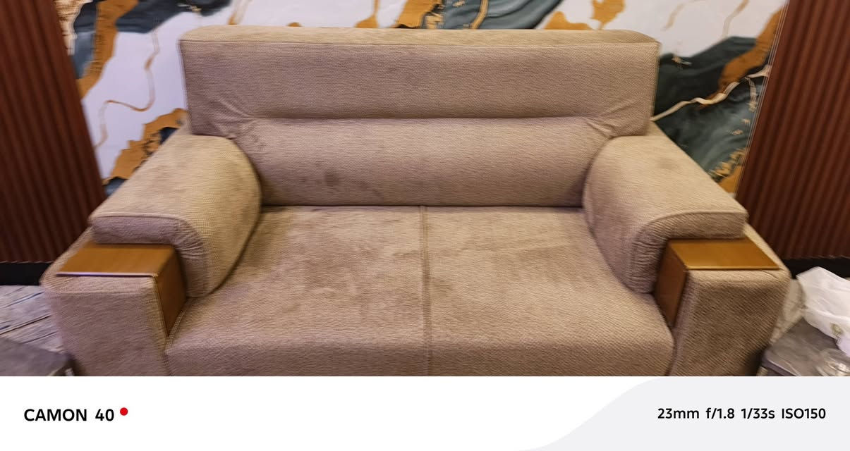 سلام عليكم غراض للبيع كلمن وسعره الاتصال على رقم ***********
