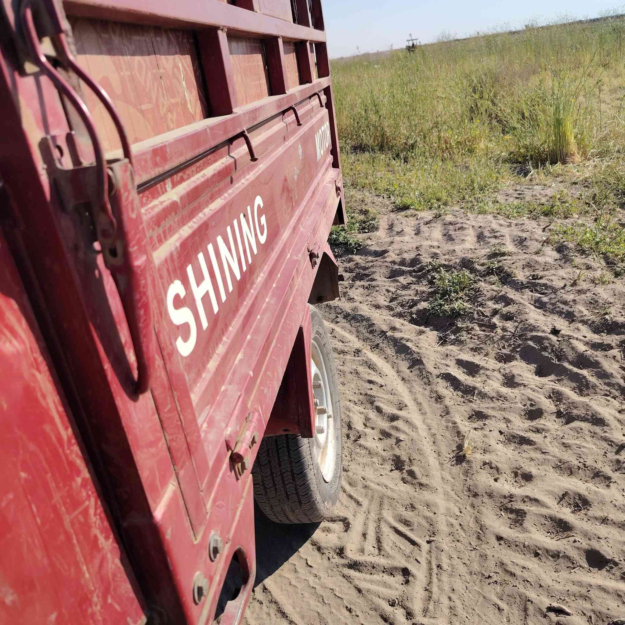 سلام عليكم ستوته لبيع موديل٢٢ مسجله تخبل محرك خير من الله  ***********
سعر ٢/٤٠٠
