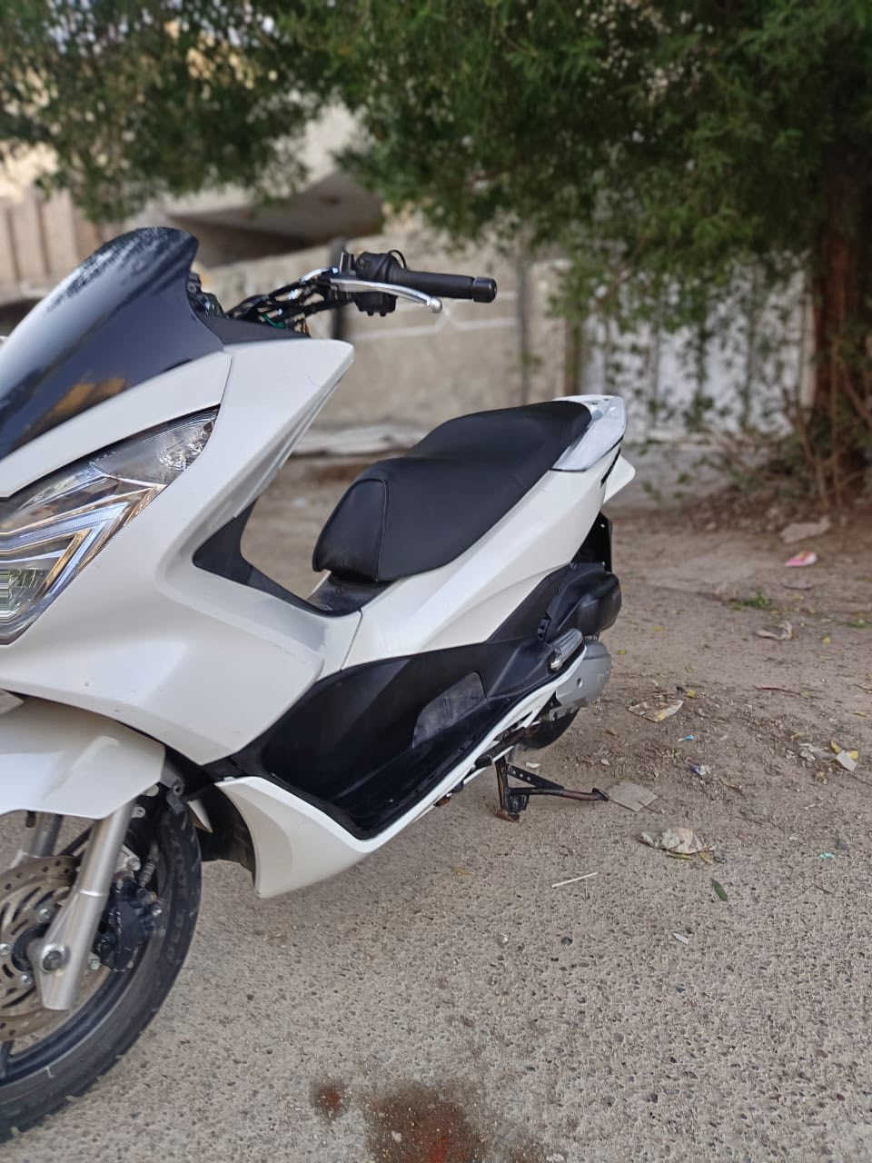 سلام عليكم بيس اكس جيل الثاني موديل 18 ياباني مكينه150 شلعه معدل شك الكاع  حساسات كهربايات كله شغاله سعر1650 عنوان مدينه الصدر .***********
