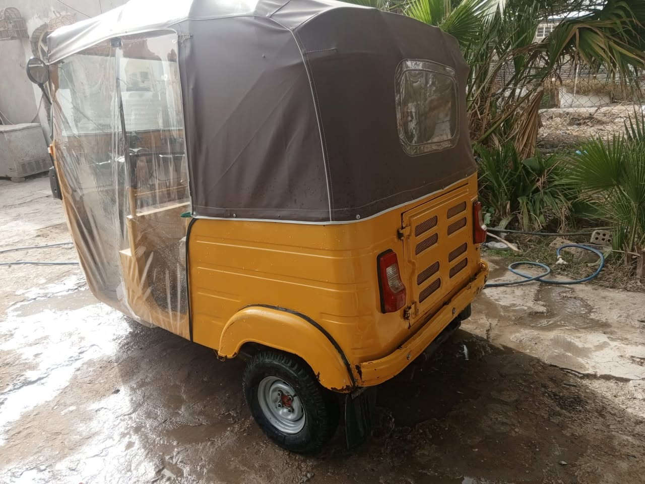 سلام عليكم تكتك البيع 
موديل 2016
أوراق بسمي  مكينه 20 
عنوان بغداد  زعفرانيه 
رقم لهاتف ***********
