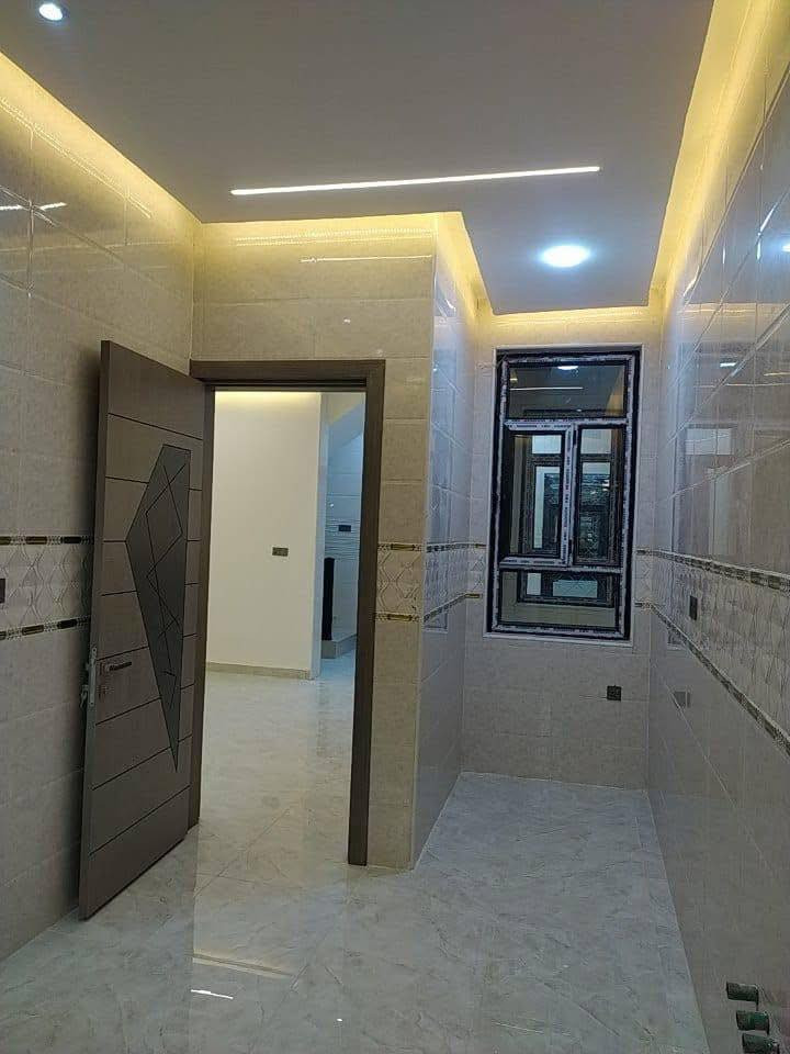 دار _للبيـــــع بناء حديث حله_نادر_الاولى حي الزيتون
المساحة 130 متر طابو زراعي سند25 

طابقين ثلاث غرف نوم وصاله وكليدور مطبخ وجمع صحيات  كراج سياره 

عرض الشارع 10متر تبليط مجاري كافة الخدمات 

للاستفسار الاتصال 

‭٠٧٧١ ٦٩٥ ٧٦٧٣‬
