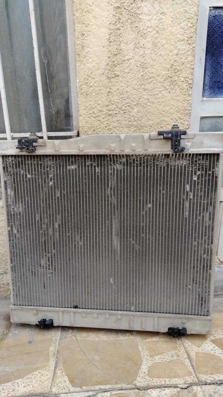 سلام عليكم
راديتر ودبه ماء للبيع الدبه ب ١٠ الراديتر 25 بلاديه مال السياره مكاني المشتل ***********
