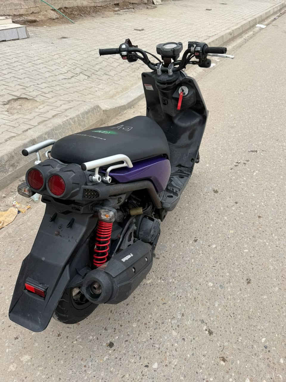 السلام عليكم سكنس جبلي للبيع دراجه خير من الله صارله شهرين نازله رمبه اوراقه هم موجوده مابيه ايشي مزود دهن كل سبوع ابدله بانزين كله محسن السعر مليون و٥٠٠وبيهًمجال حك الجيه العنوان المدينه  رقم فقط واتساب***********
