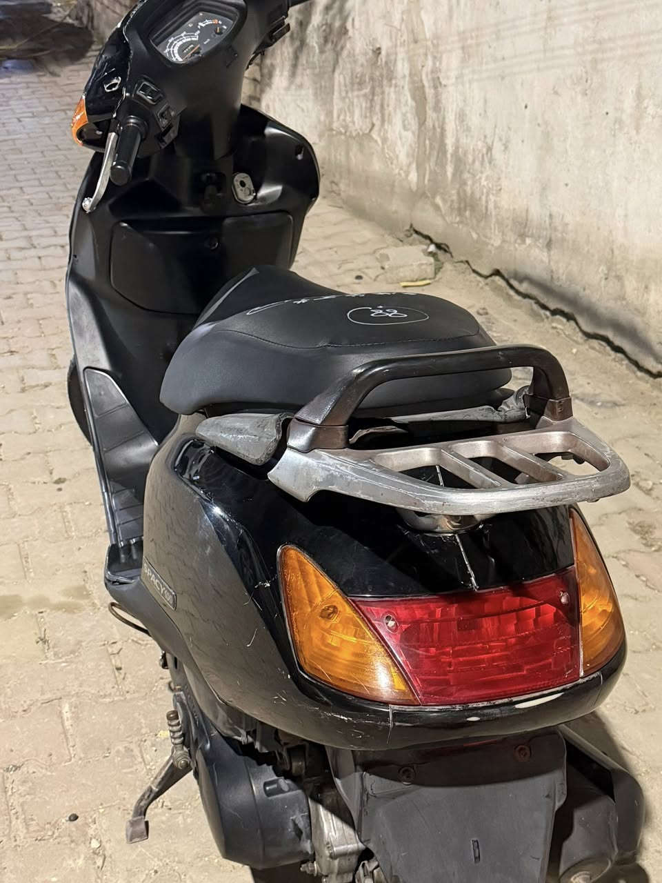 سبيسي ياباني ناعمه كفرات اصليه كلهه شغاله مجفته صار شهر السعر600تواصل***********
