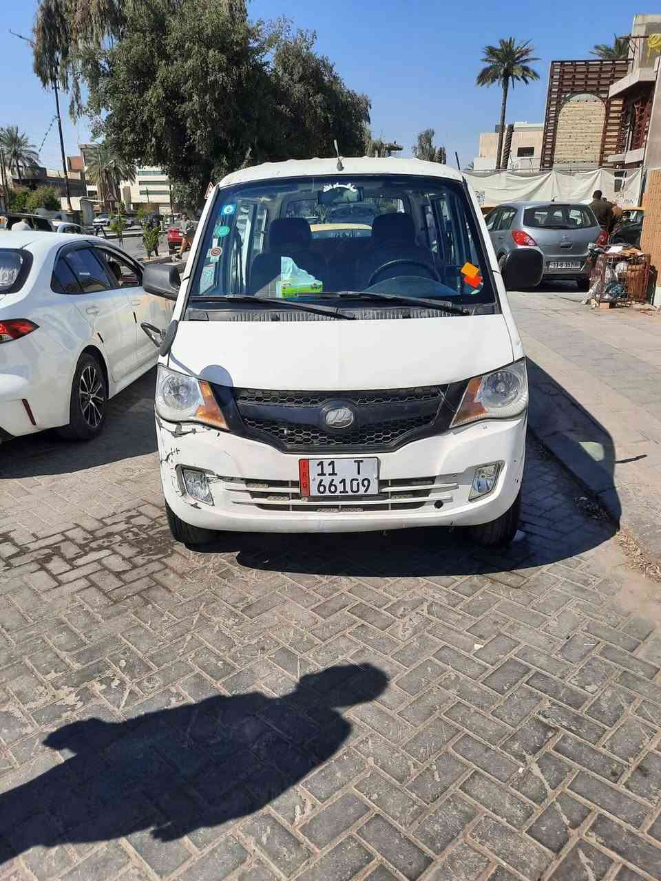 سلام عليكم شباب ليفان ٢٠١٤ محرك وكير خير من الله ٣٥ وبيها مجال قليل مكاني كاظميه  على النت للاتصال ***********
